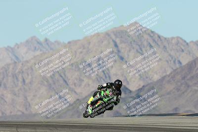 media/Dec-01-2025-Moto Forza (Mon) [[2daa91e15f]]/2-Intermediate Group/Session 4 Turn 9/